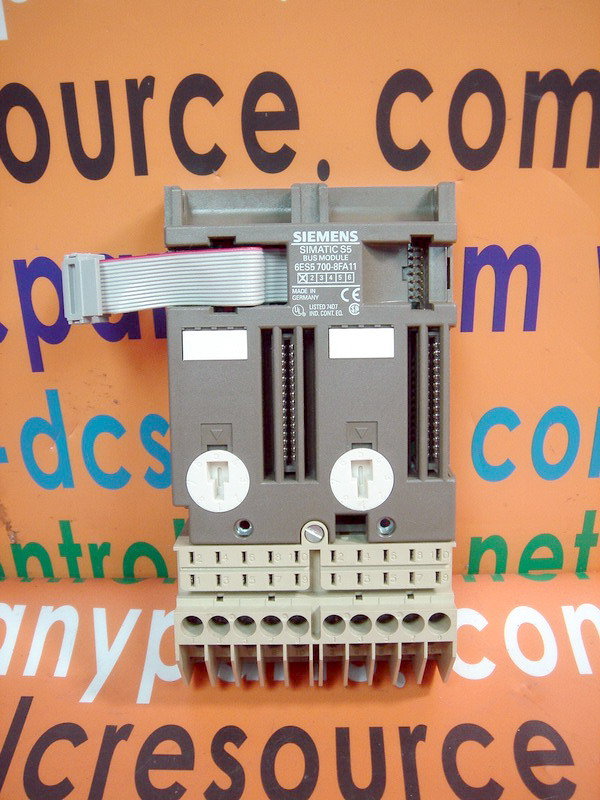 SIEMENS SIMATIC S5 BUS MODULE 6ES5 700-8FA11 (1)
