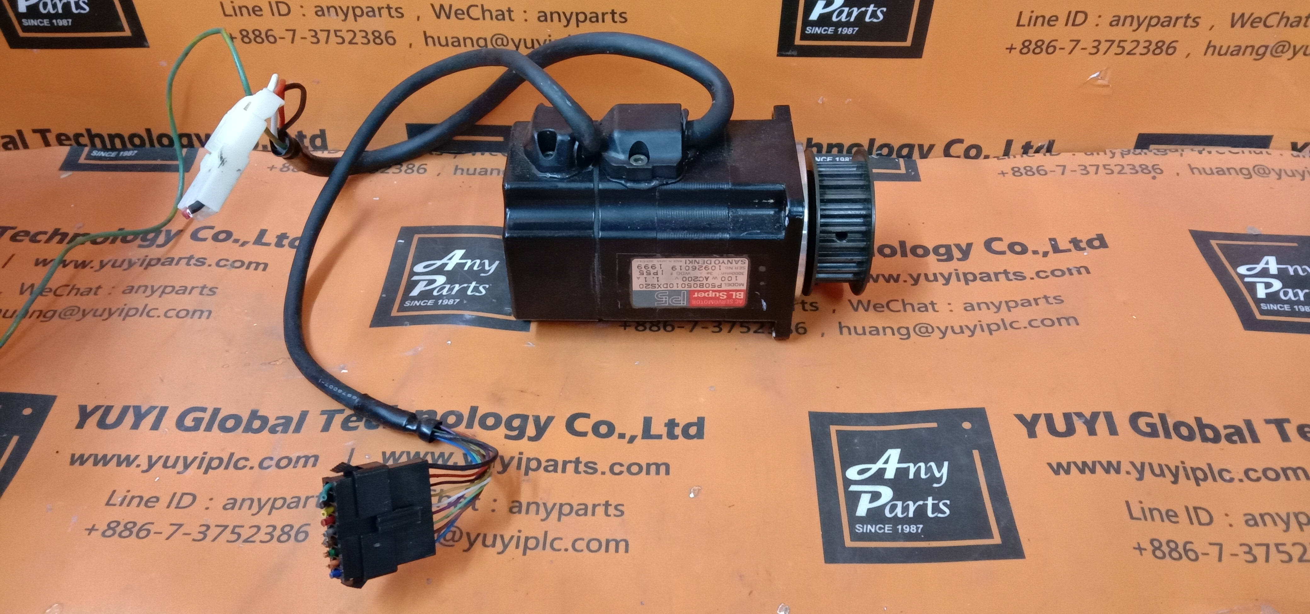 SANYO DENKI AC SERVOMOTOR